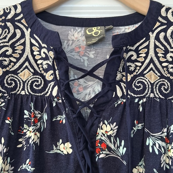 Anthropologie One September Floral Peasant Top Embroidery, Lace Up Neck Small - Picture 4 of 13
